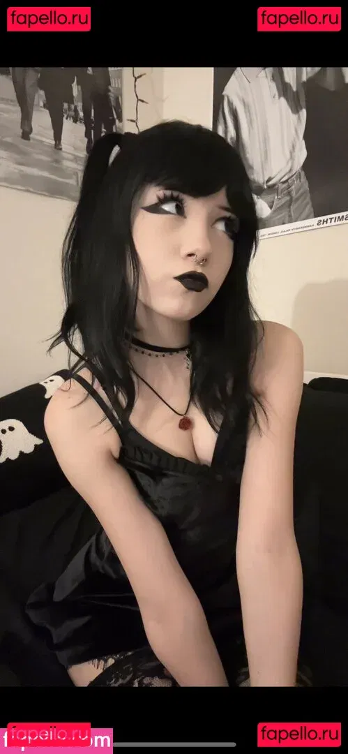 okneesuh Onlyfans Photo Gallery 