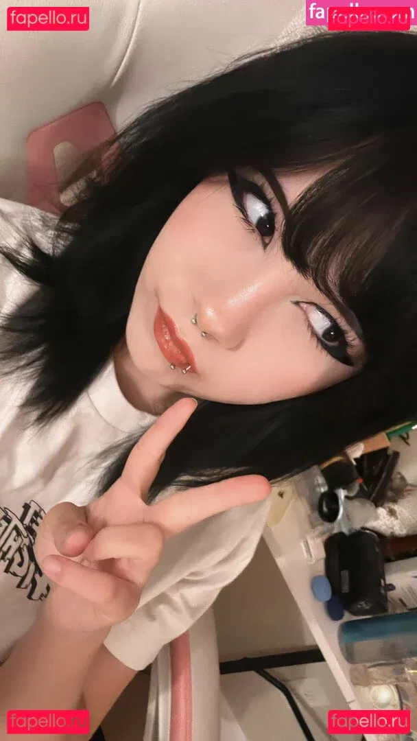 okneesuh Onlyfans Photo Gallery 