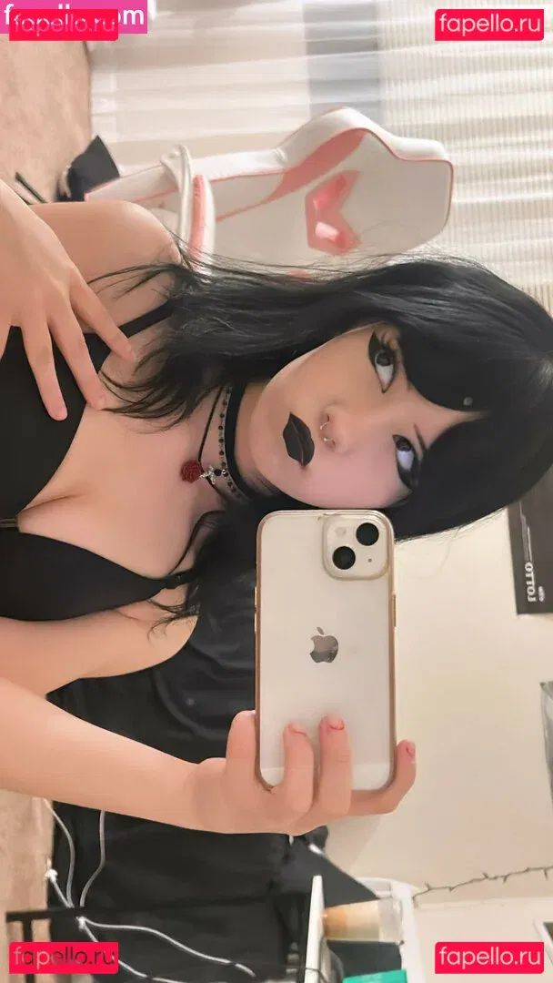 okneesuh Onlyfans Photo Gallery 