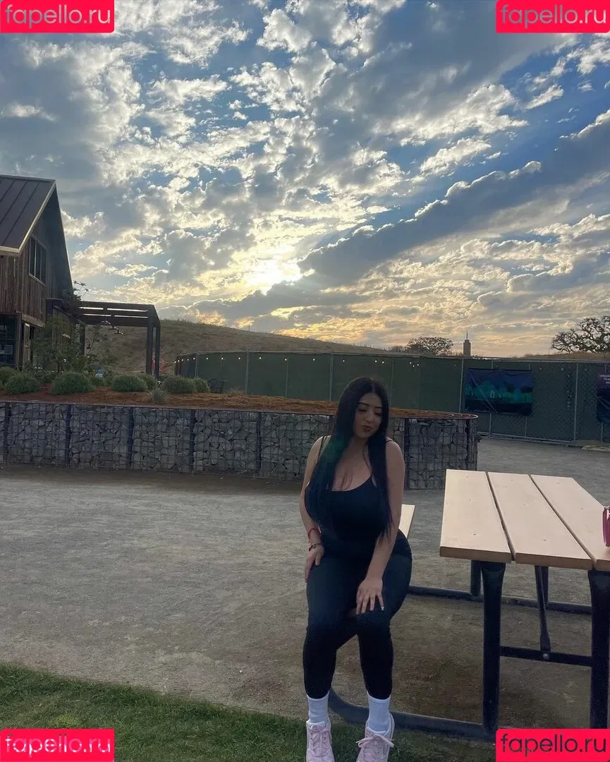 ashleyarambulaa Onlyfans Photo Gallery 