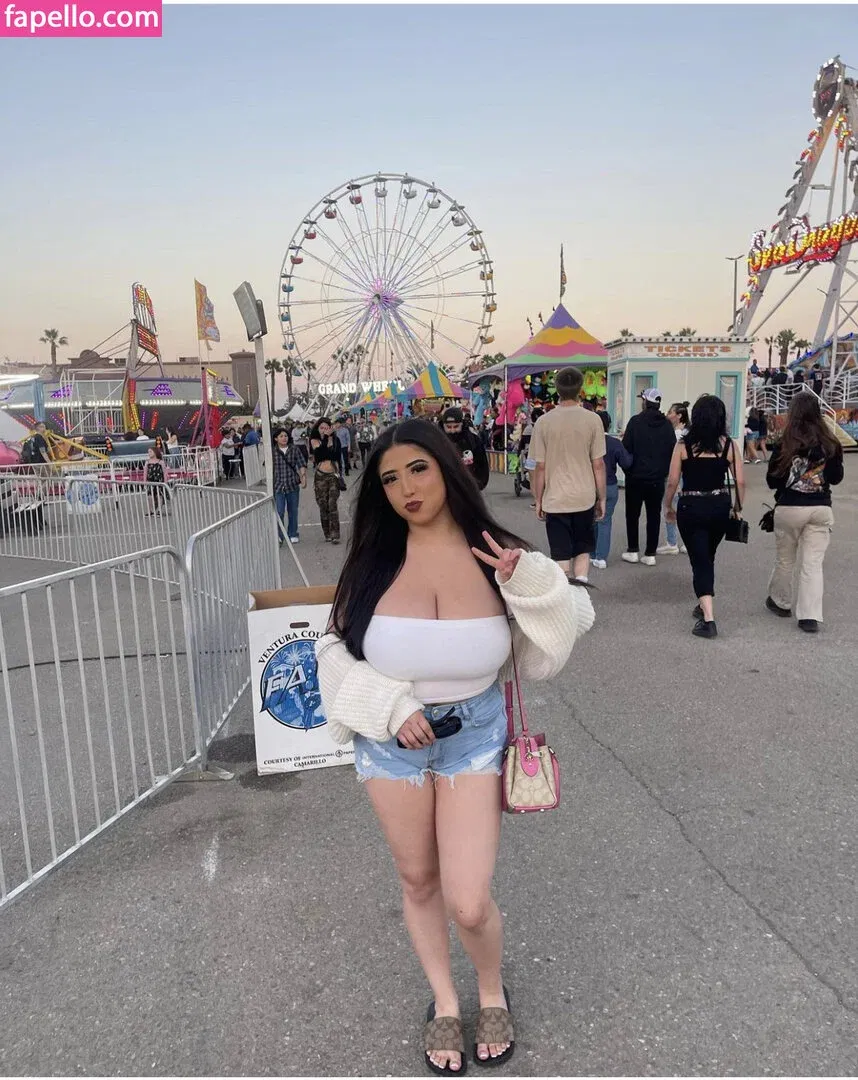 ashleyarambulaa Onlyfans Photo Gallery 
