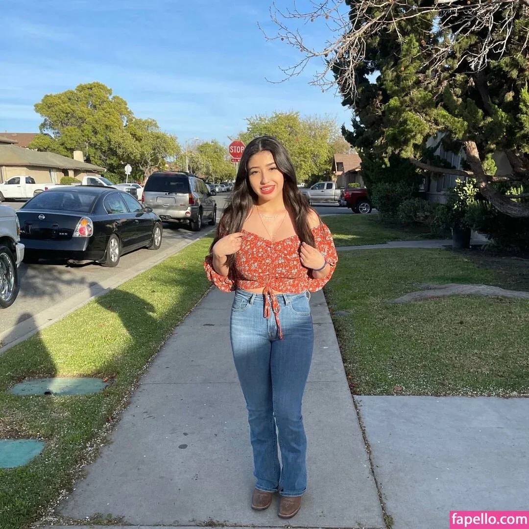 ashleyarambulaa Onlyfans Photo Gallery 