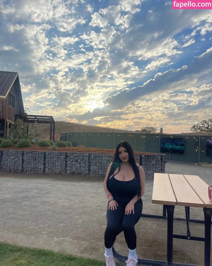 ashleyarambulaa Onlyfans Photo Gallery 