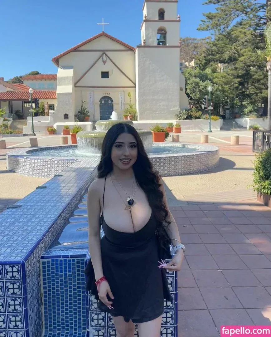 ashleyarambulaa Onlyfans Photo Gallery 