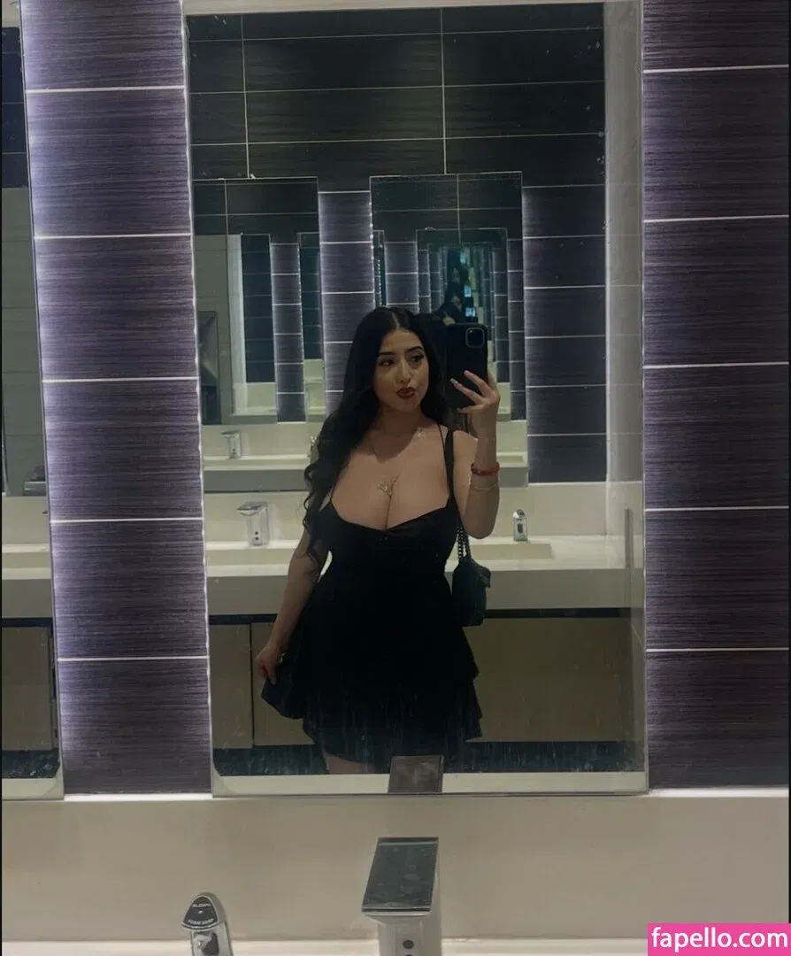 ashleyarambulaa Onlyfans Photo Gallery 