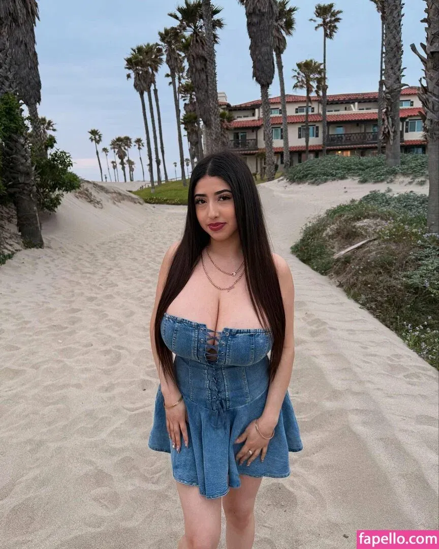 ashleyarambulaa Onlyfans Photo Gallery 