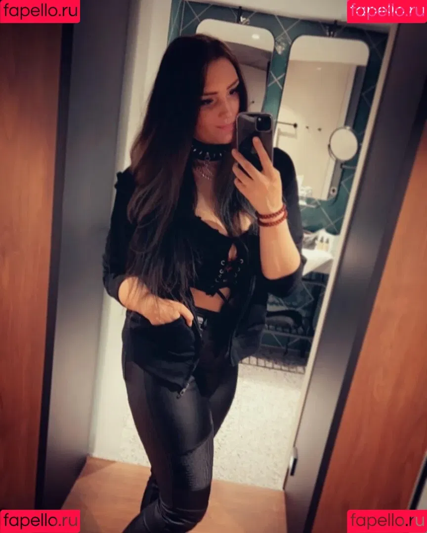 SmashLunatic Onlyfans Photo Gallery 