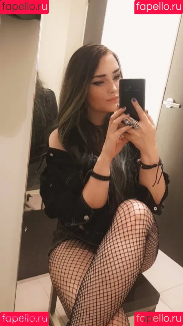 SmashLunatic Onlyfans Photo Gallery 
