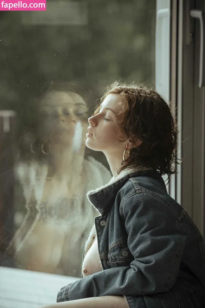 Sathira Onlyfans Photo Gallery 