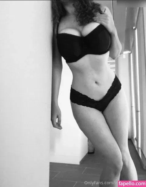 Ineffable Jenna Onlyfans Photo Gallery 