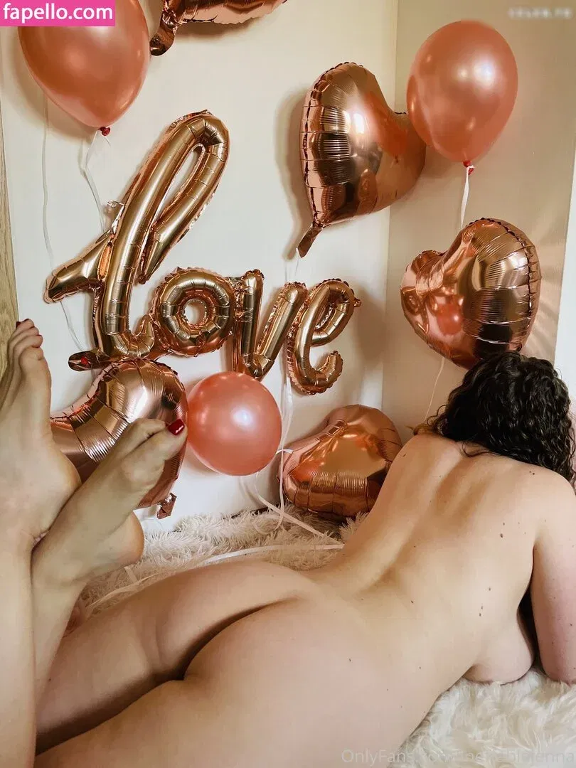 Ineffable Jenna Onlyfans Photo Gallery 