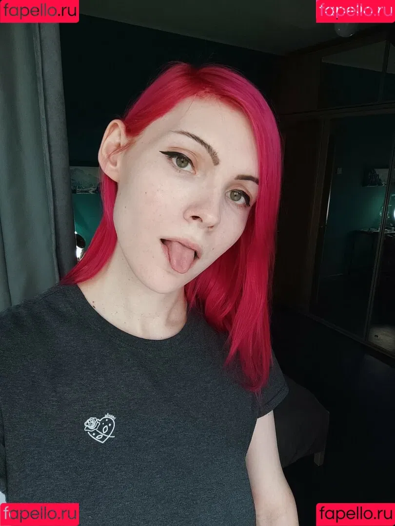Alice Redfox Onlyfans Photo Gallery 