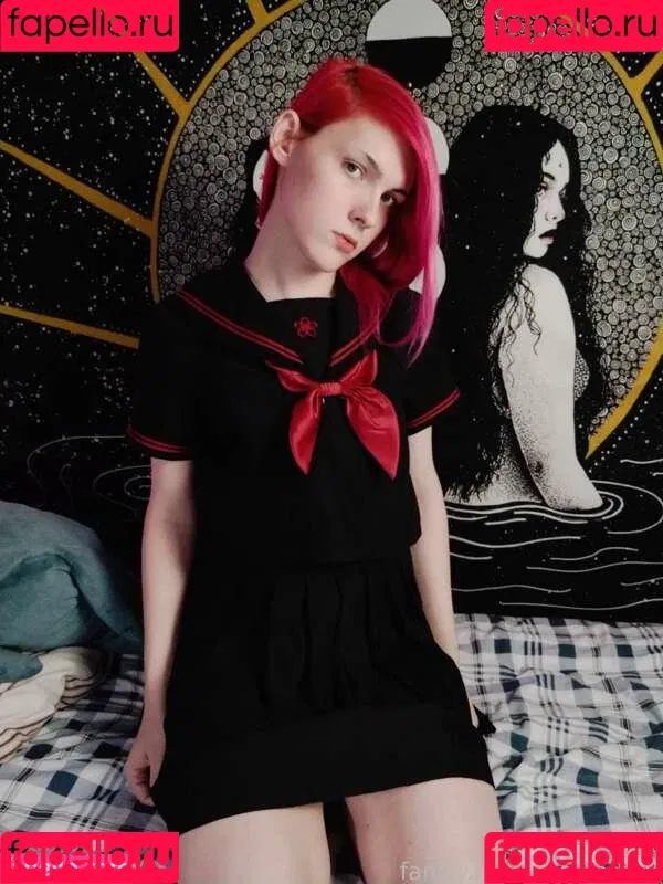 Alice Redfox Onlyfans Photo Gallery 
