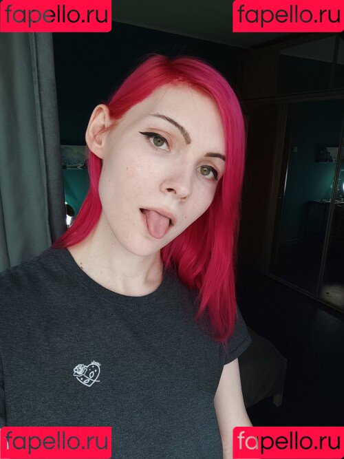 Alice Redfox Nude Onlyfans Photo 40