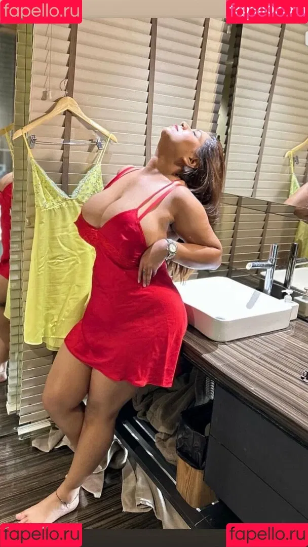 Charu S Onlyfans Photo Gallery 