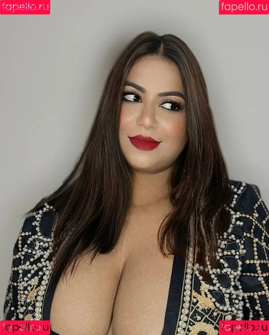 Charu S Onlyfans Photo Gallery 