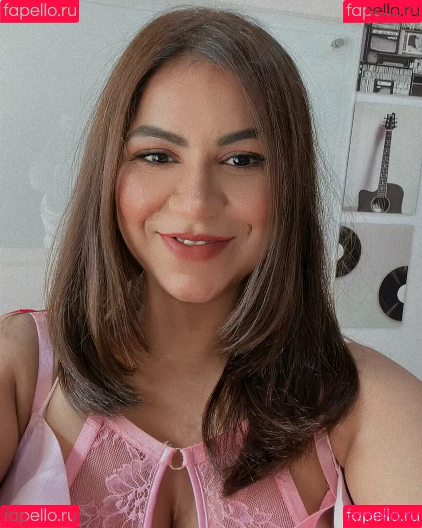 Charu S Onlyfans Photo Gallery 