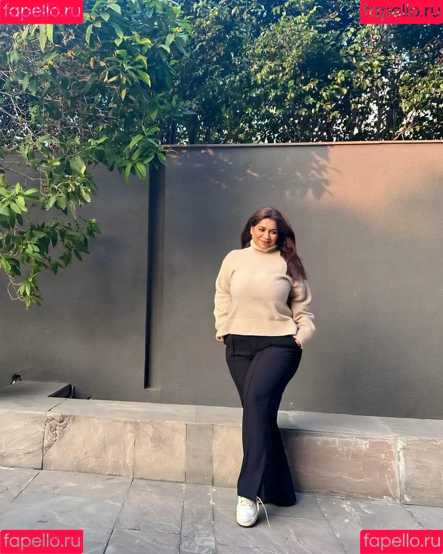 Charu S Onlyfans Photo Gallery 
