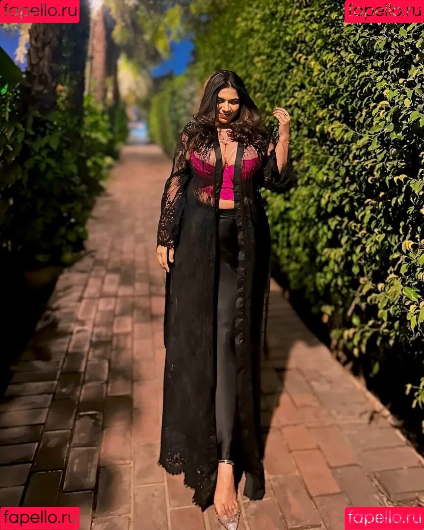 Charu S Onlyfans Photo Gallery 