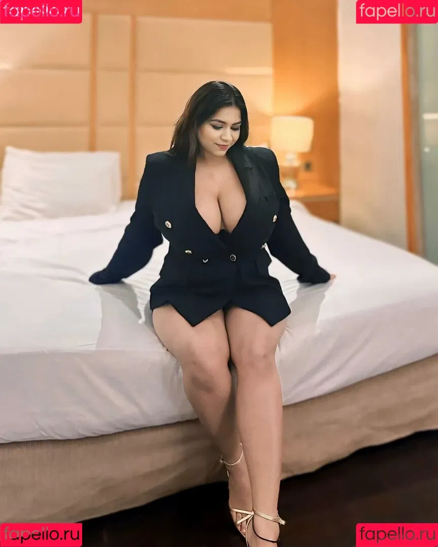 Charu S Onlyfans Photo Gallery 