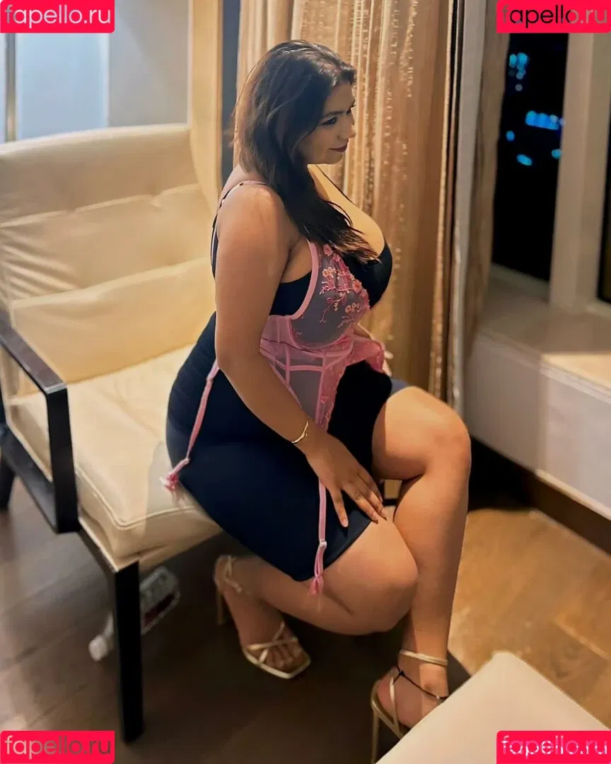 Charu S Onlyfans Photo Gallery 