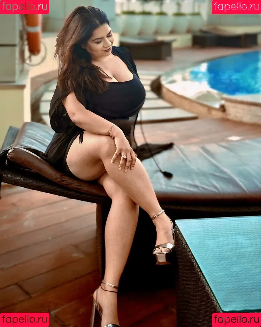 Charu S Onlyfans Photo Gallery 