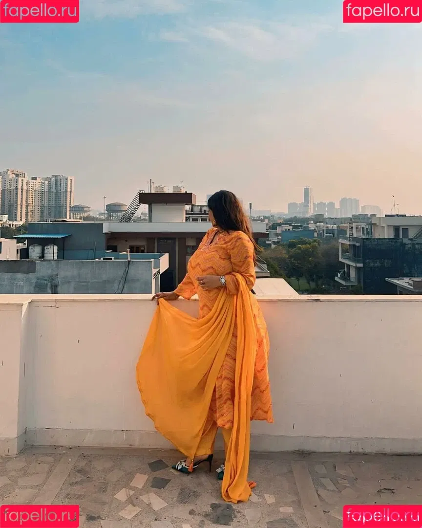 Charu S Onlyfans Photo Gallery 