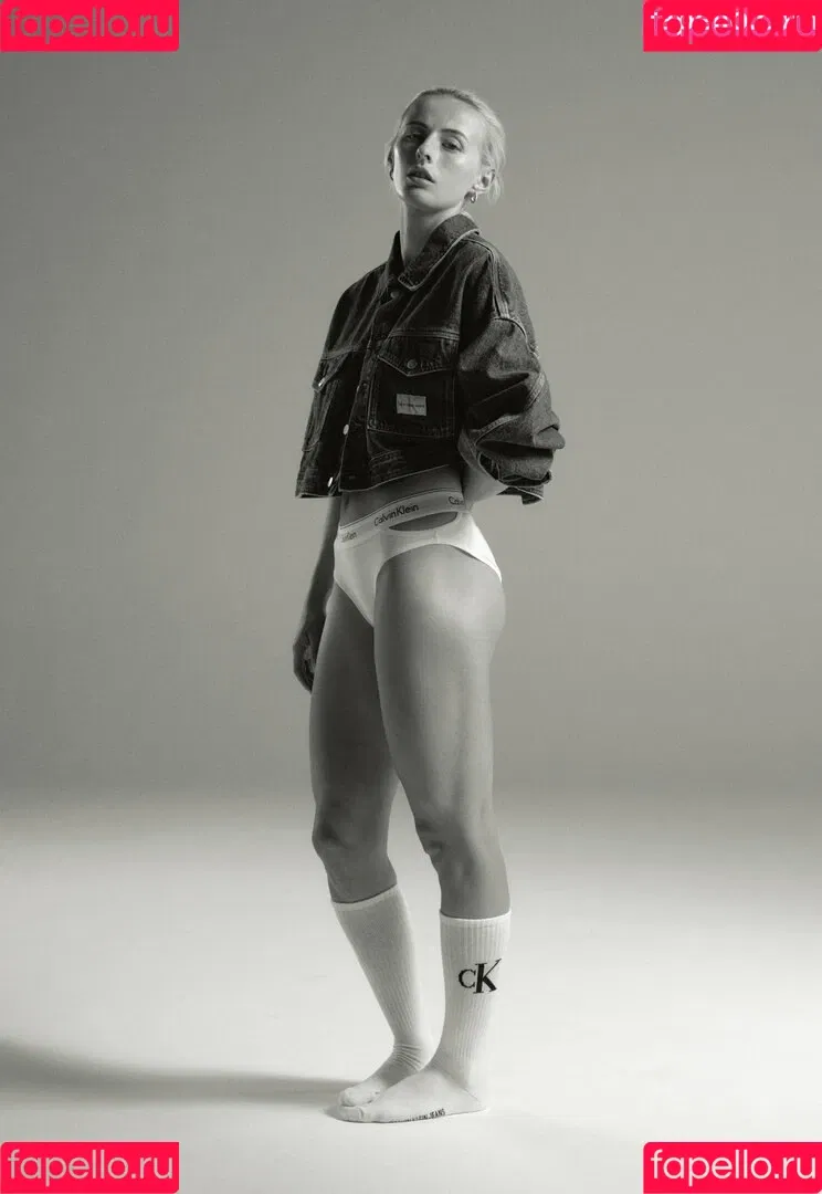 Chloe Kelly Onlyfans Photo Gallery 