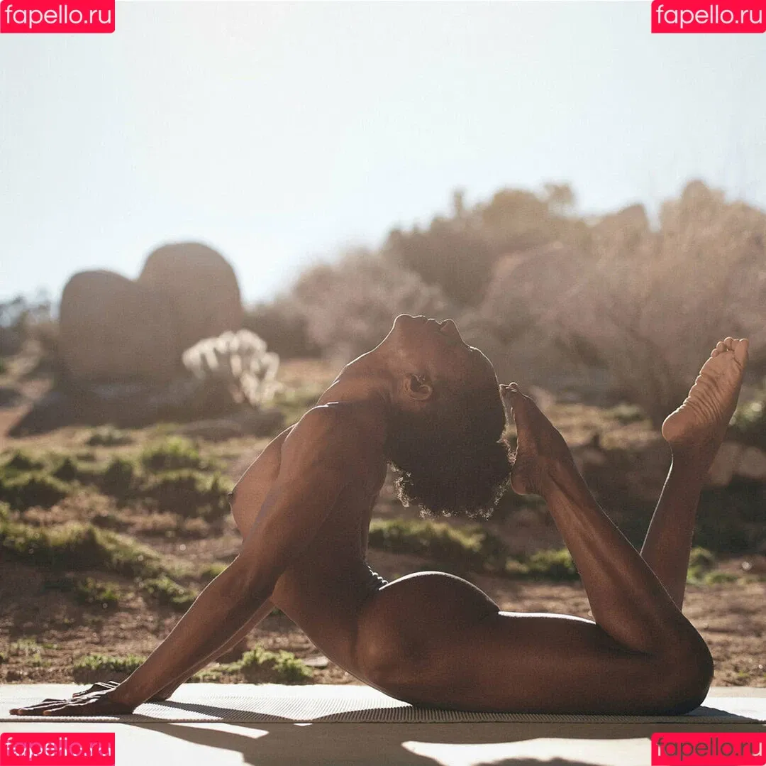 TrueNakedYoga Onlyfans Photo Gallery 