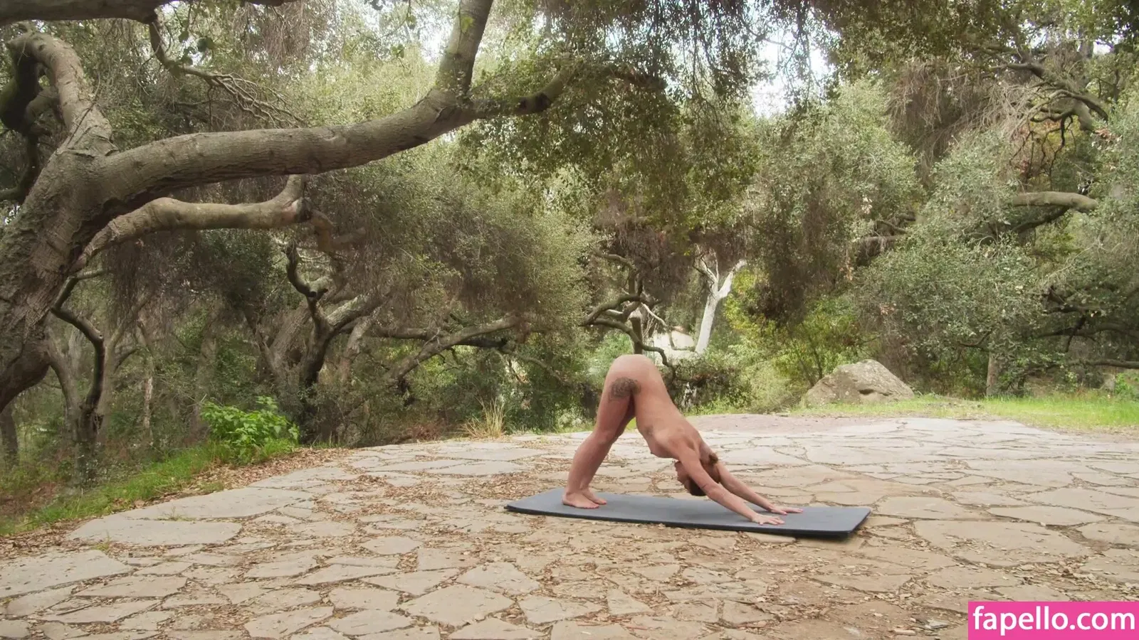 TrueNakedYoga Onlyfans Photo Gallery 