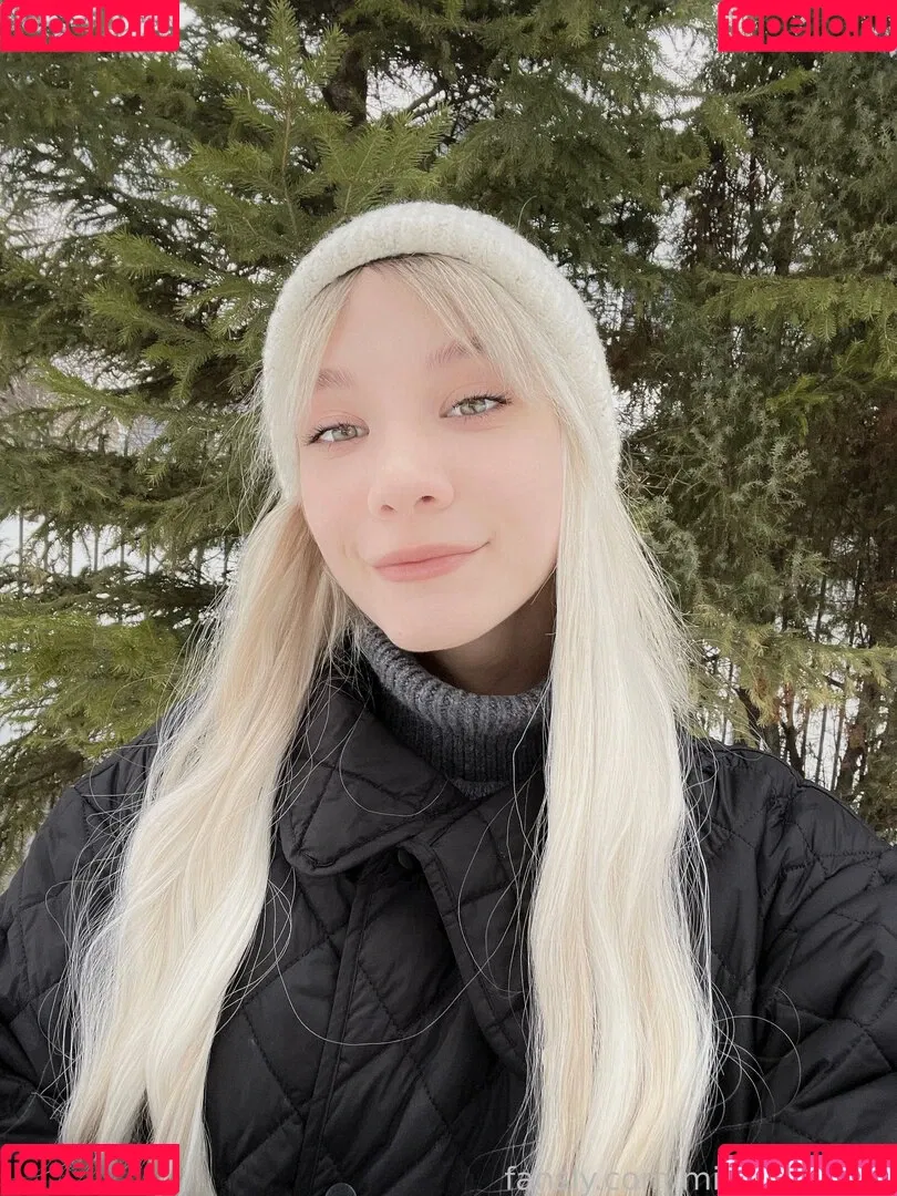 miraonlymira Onlyfans Photo Gallery 
