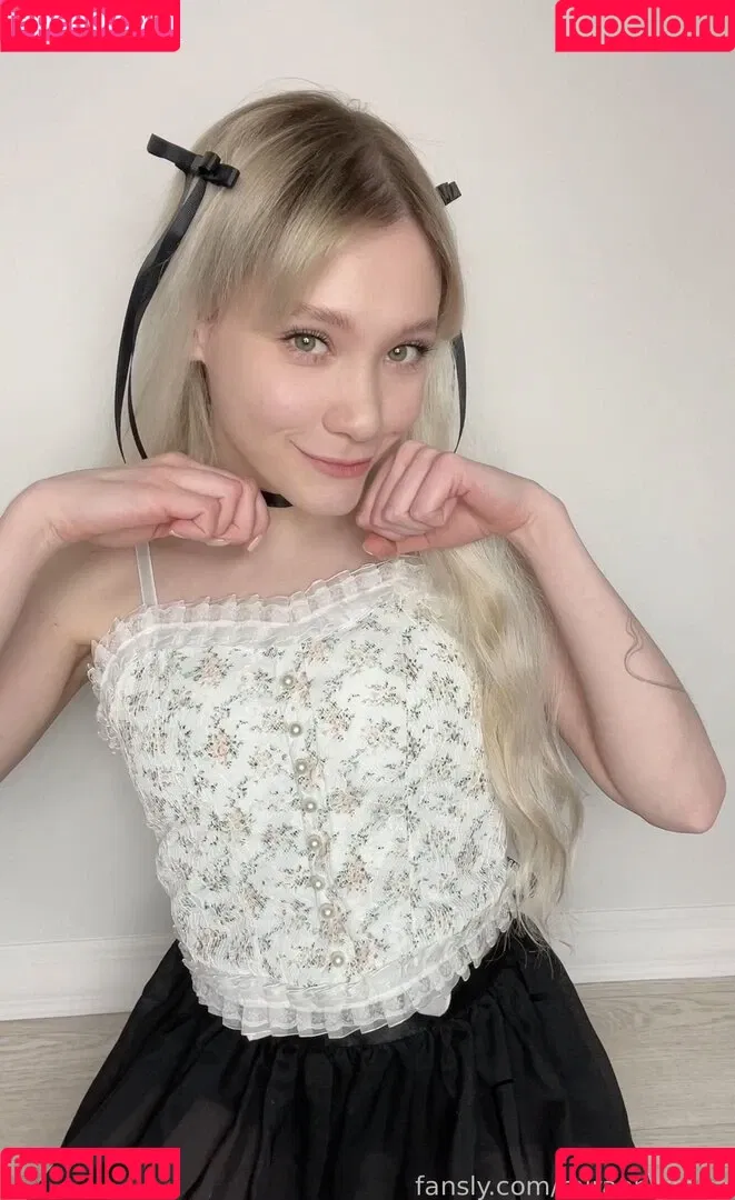 miraonlymira Onlyfans Photo Gallery 