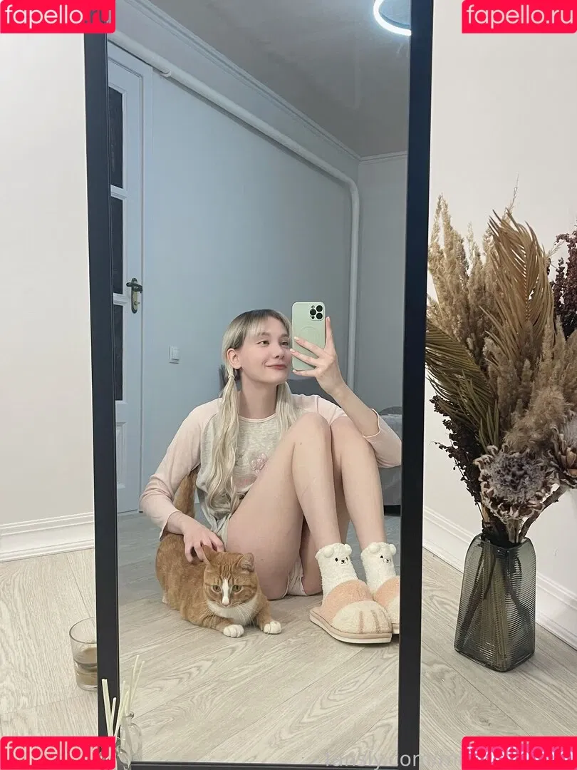 miraonlymira Onlyfans Photo Gallery 