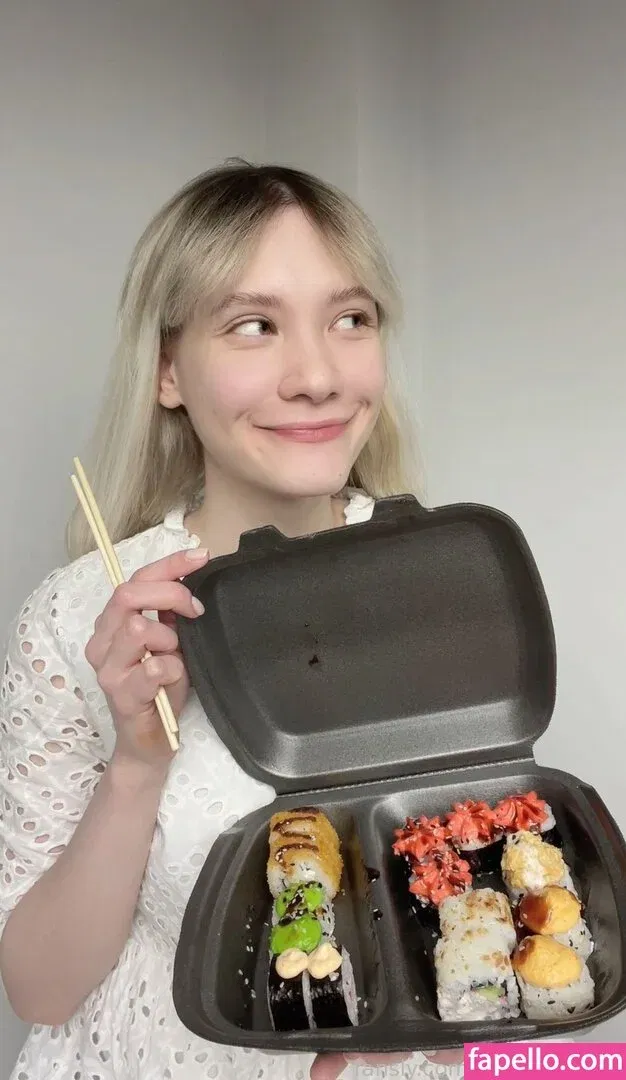 miraonlymira Onlyfans Photo Gallery 