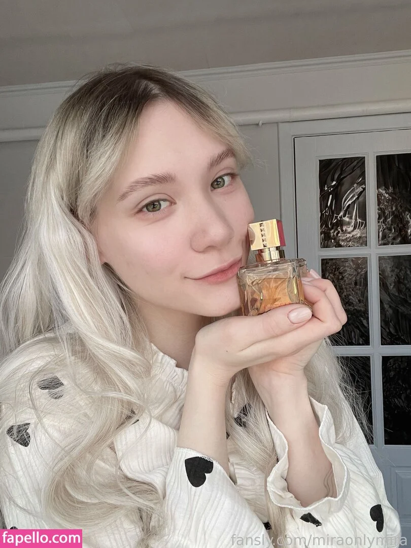 miraonlymira Onlyfans Photo Gallery 