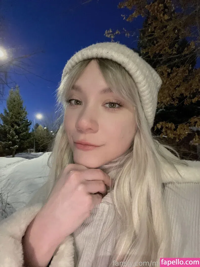 miraonlymira Onlyfans Photo Gallery 