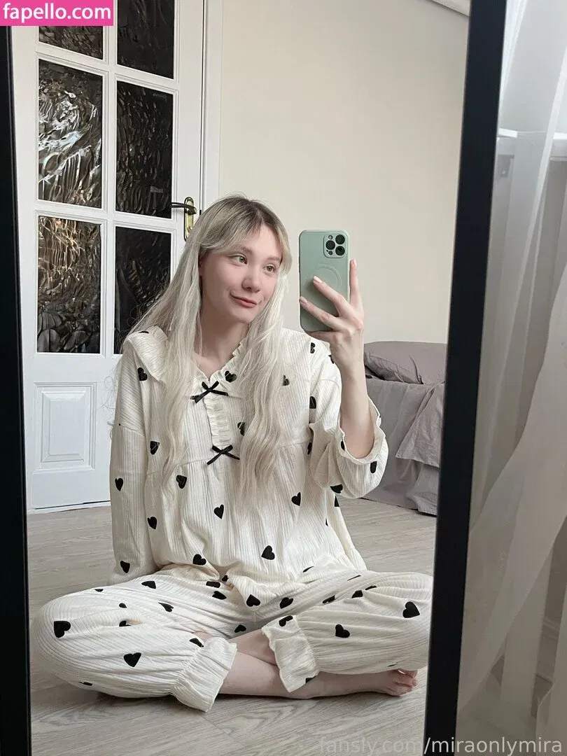 miraonlymira Onlyfans Photo Gallery 