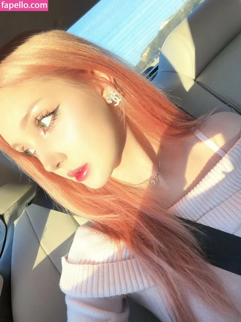 Julia Majch | Shieru Onlyfans Photo Gallery 