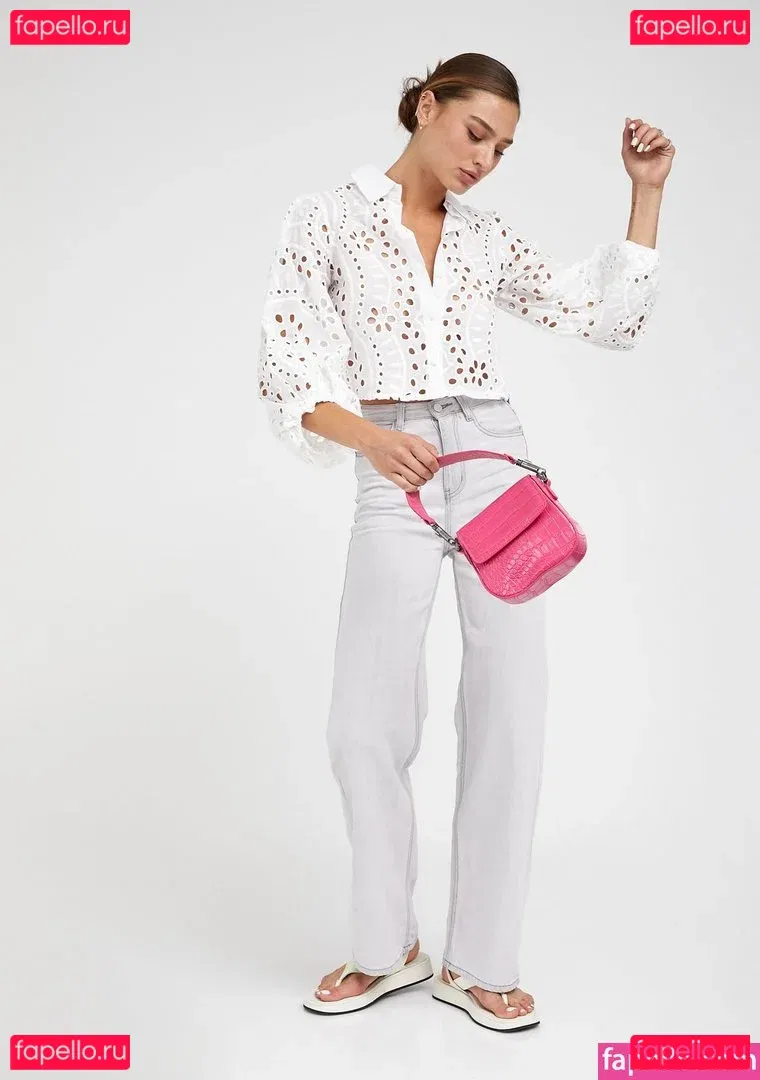 kelly_muur Onlyfans Photo Gallery 