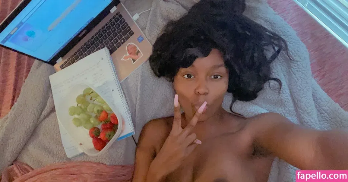 Kandie Monaee Onlyfans Photo Gallery 