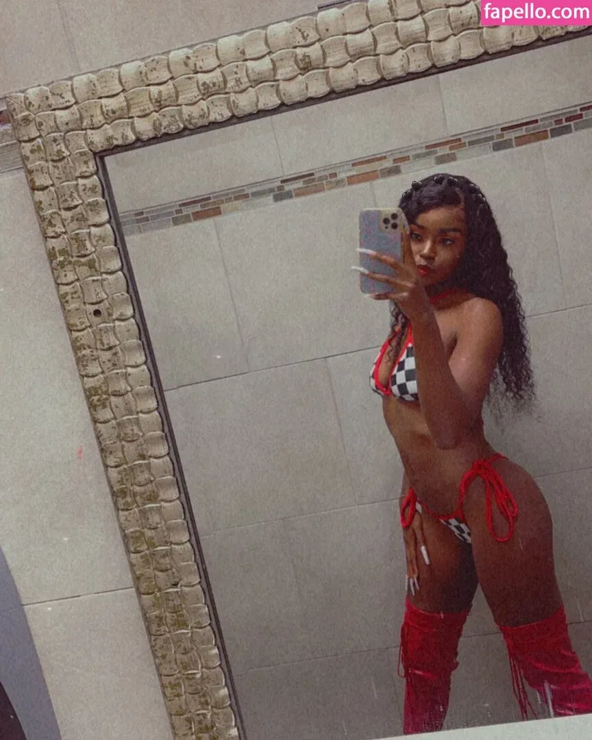 Kandie Monaee Onlyfans Photo Gallery 