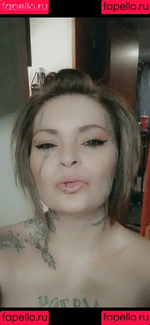 lluvely Onlyfans Photo Gallery 