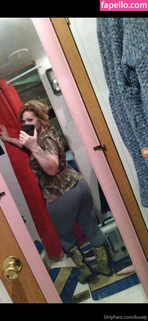 lluvely Onlyfans Photo Gallery 