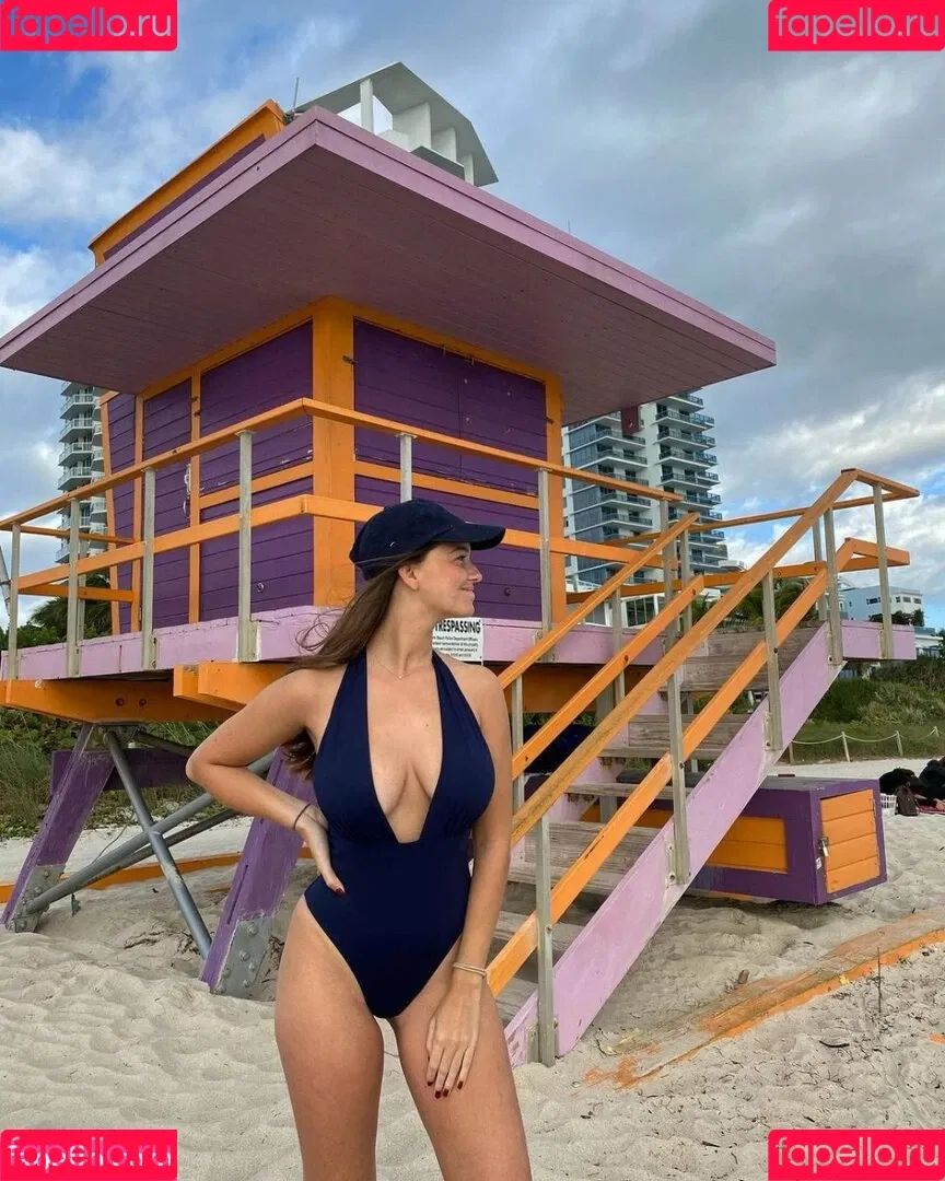 Camille Aubery Onlyfans Photo Gallery 
