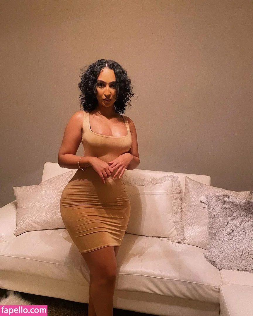 Memi_ Onlyfans Photo Gallery 