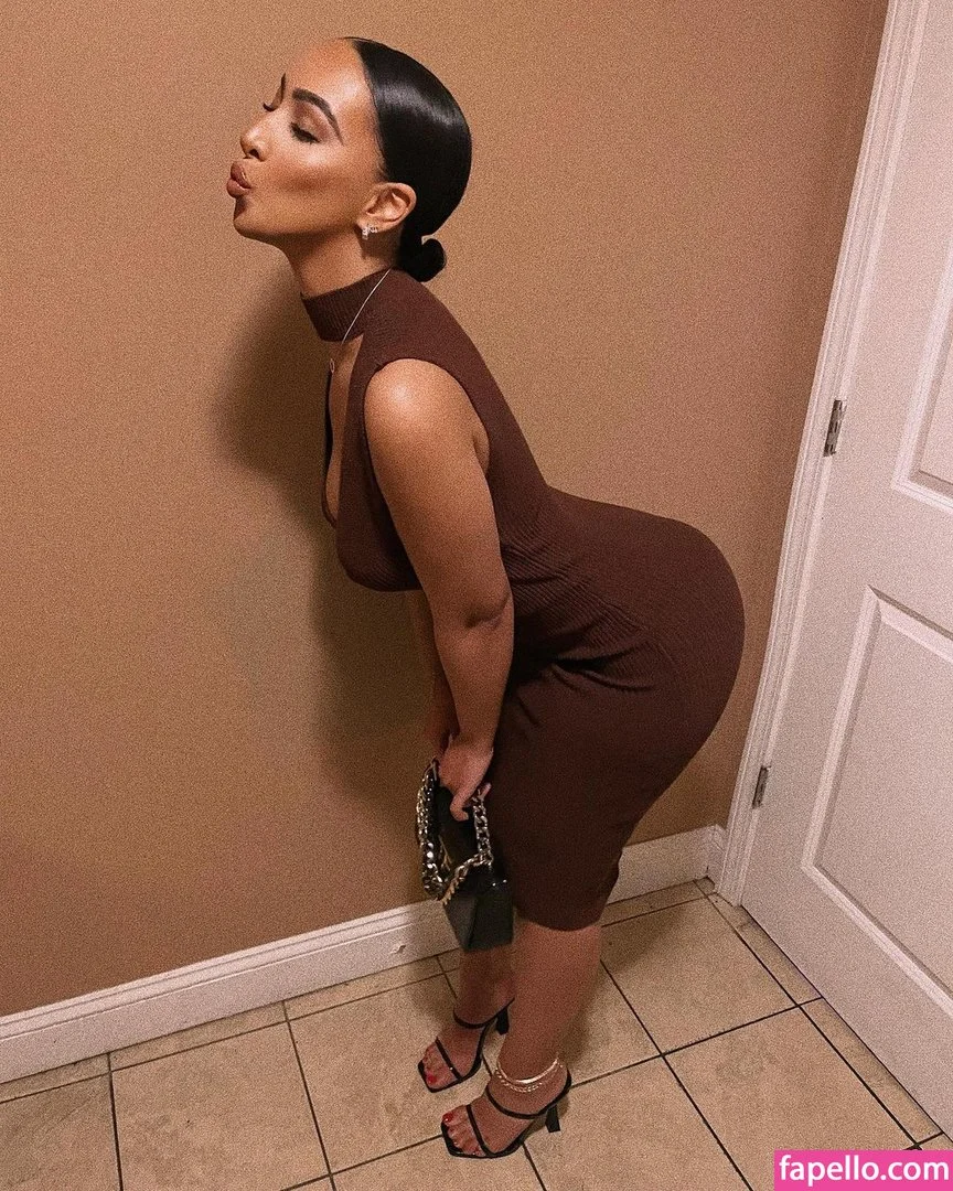 Memi_ Onlyfans Photo Gallery 