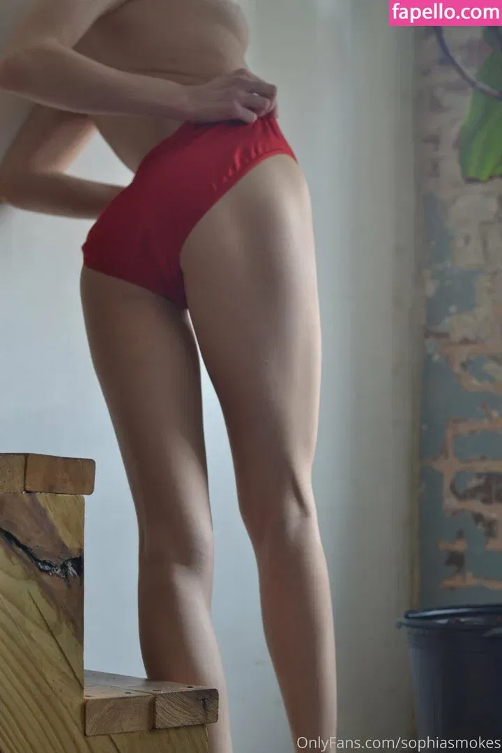 sophiasmokes Onlyfans Photo Gallery 