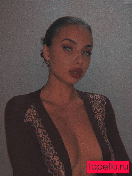 Sslavianka Nude Onlyfans Photo 30