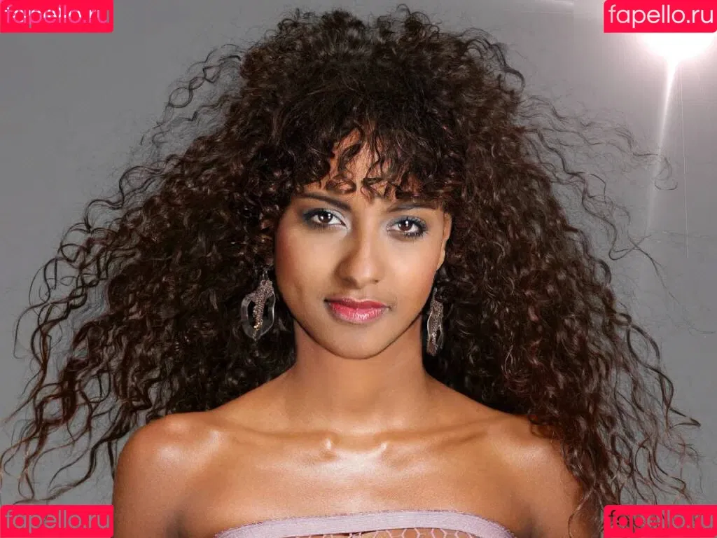 Sara Nuru Onlyfans Photo Gallery 