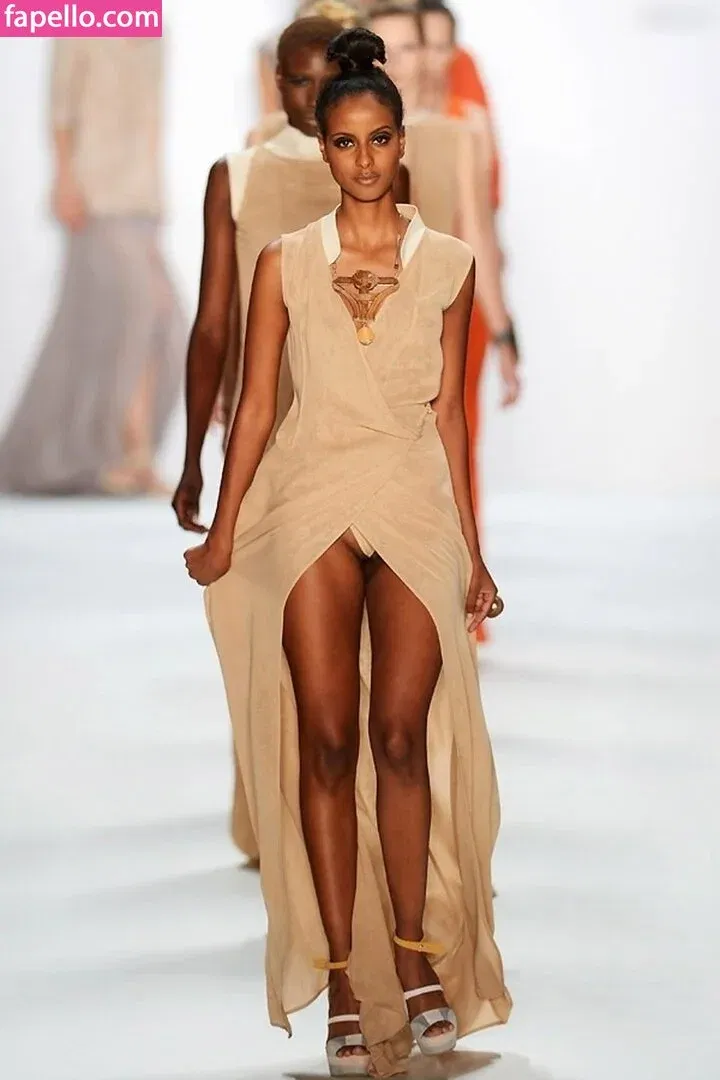 Sara Nuru Onlyfans Photo Gallery 